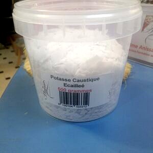 potasse caustique écaillé 500 grammes